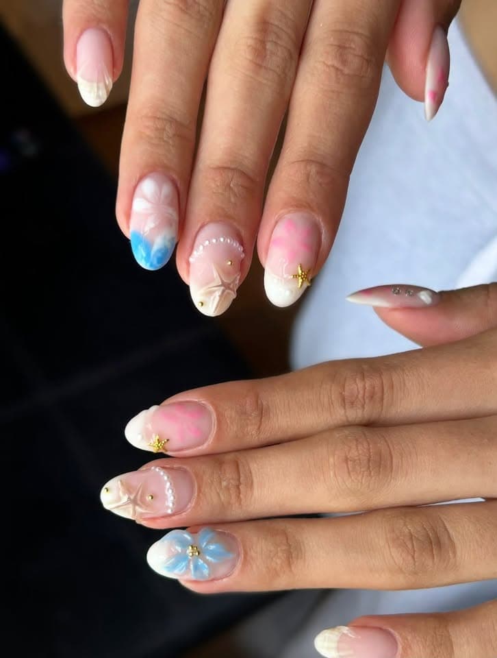 Example of Elena's nail art (photo 7 of 14)
