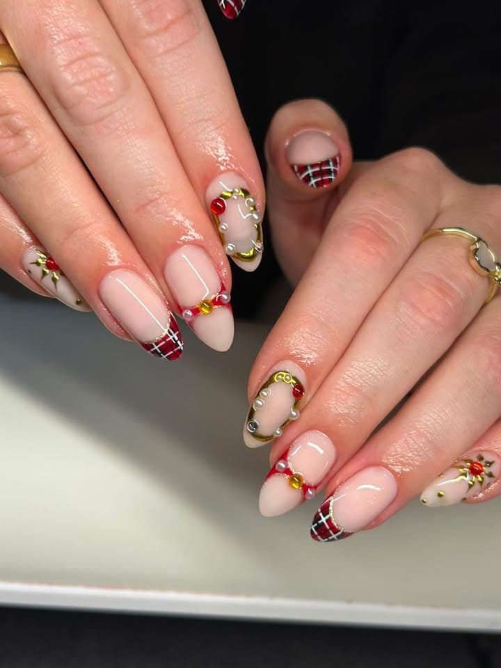 Example of Elena's nail art (photo 13 of 14)